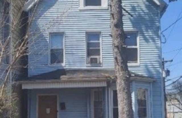 Photo of 459 Grove St