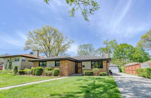 715 Lamon Avenue - 715 Lamon Avenue, Wilmette, IL 60091