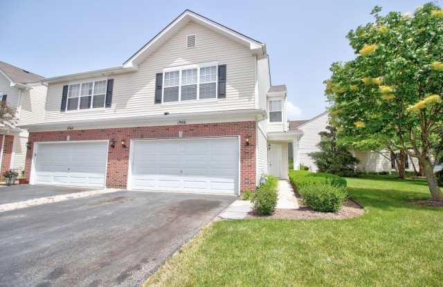 1966 W CRESTVIEW Circle