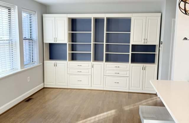 661 Morris Place Northeast