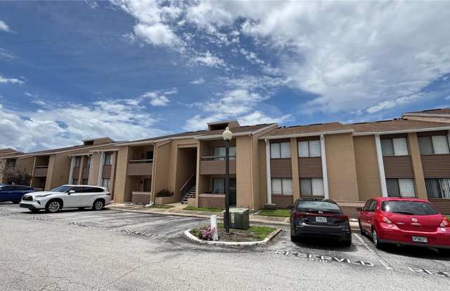 5169 VINELAND Road