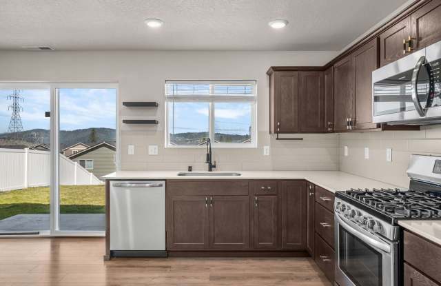 MOVE-IN SPECIAL: Half Off 2nd Month! Like-New 2022 4BR/2.5BA — NW Spokane