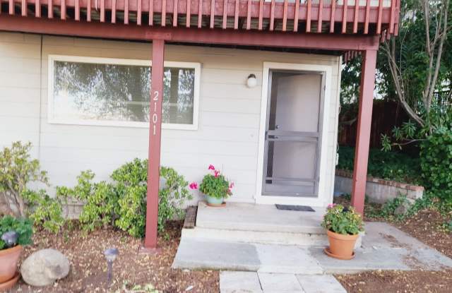 Single level condo - 2101 Oakvale Road, Walnut Creek, CA 94597