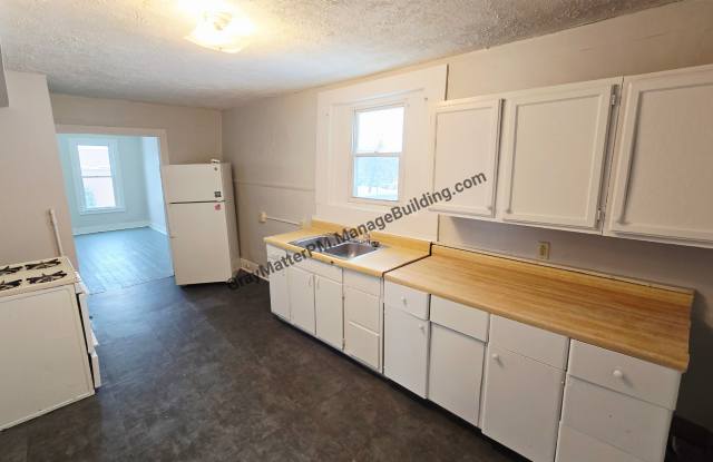 Photo of 233 East 12th Street - 2