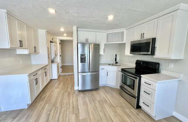 457 S Orlando Avenue