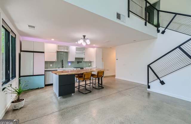 1273 Eames Green NW