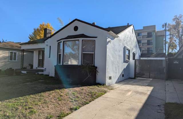 Completely Rehabbed 2-Bedroom Home in Leimert Park close to Crenshaw Blvd.  MLK Jr. Blvd.