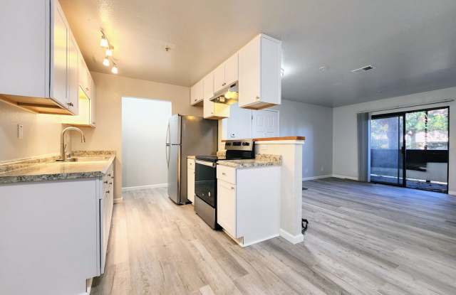 3 Bedroom M Section Condo FOR RENT !