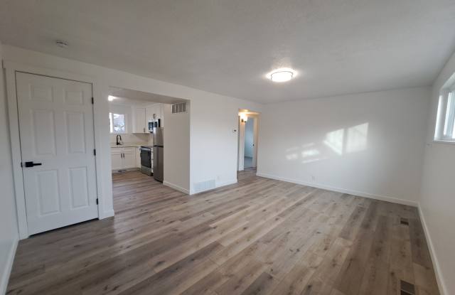 445 East 535 South - 3