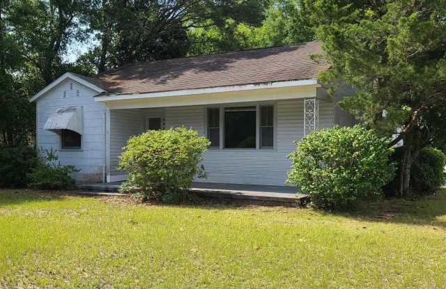 1821 W Gregory St - 1821 West Gregory Street, Pensacola, FL 32502