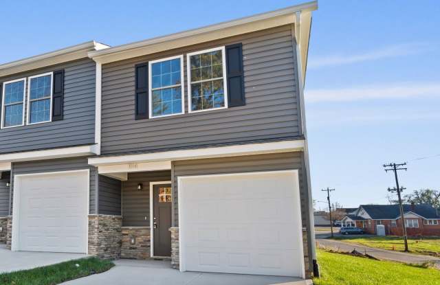 1006 10th St NE, Hickory