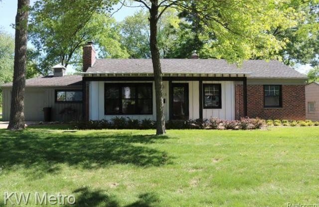 1813 DERBY Road - 1813 Derby Road, Birmingham, MI 48009