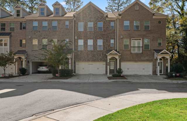 Photo of 4 BEDROOM TOWNHOME IN CHAMBLEE!