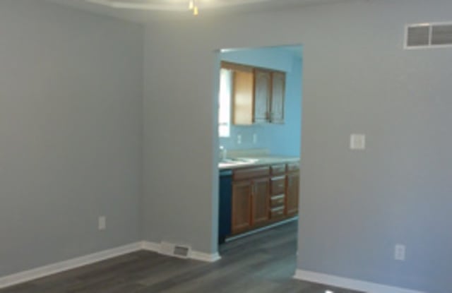 120 South Sterling Avenue