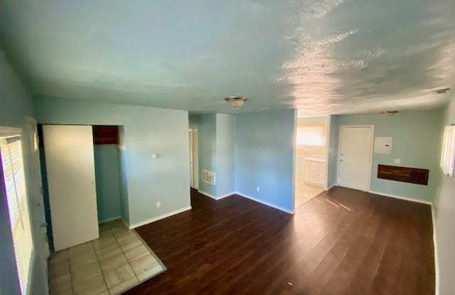 2384 Wisconsin Street