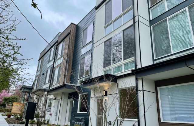 Photo of Elegant Wallingford Townhome