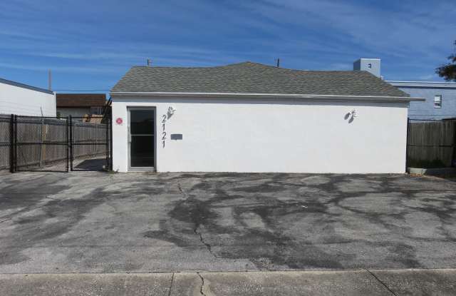 2121 2nd Ave S