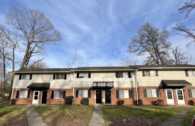 3432 Wichita Pl Apt F - 3432 Wichita Place, Greensboro, NC 27405