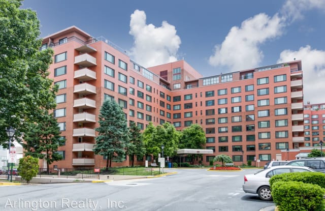 1021 Arlington Boulevard  Unit 647 - 1021 Arlington Blvd, Arlington, VA 22209