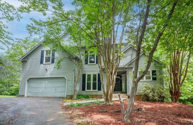 392 Sanford Dr - 392 Sanford Drive, Stafford County, VA 22406