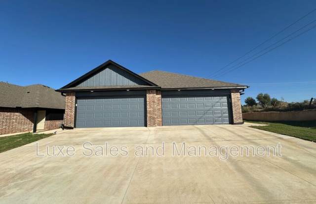 Photo of 11502 MacKenzie Way