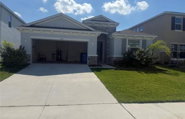 222 MANGROVE MANOR DRIVE