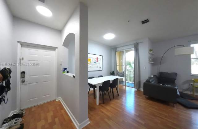 130 Jacaranda Country Club Dr