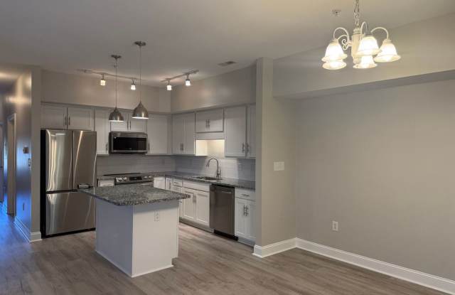 2 bedroom, 2 bathroom Condo