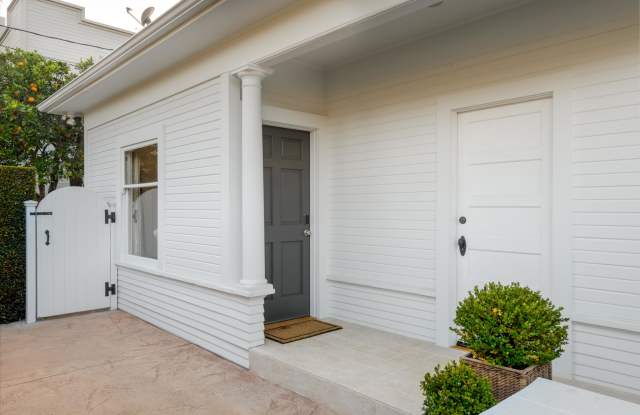 306 West De La Guerra Street