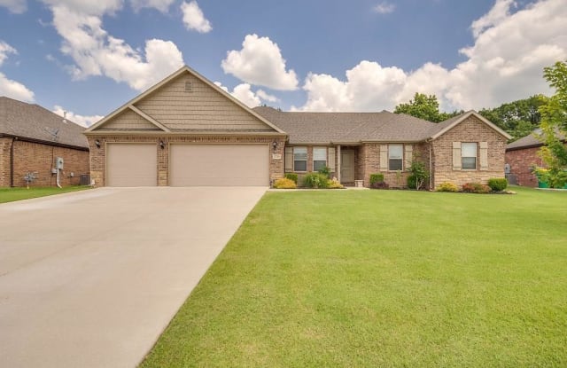 1730 Amber  WY - 1730 Amber Way, Centerton, AR 72719