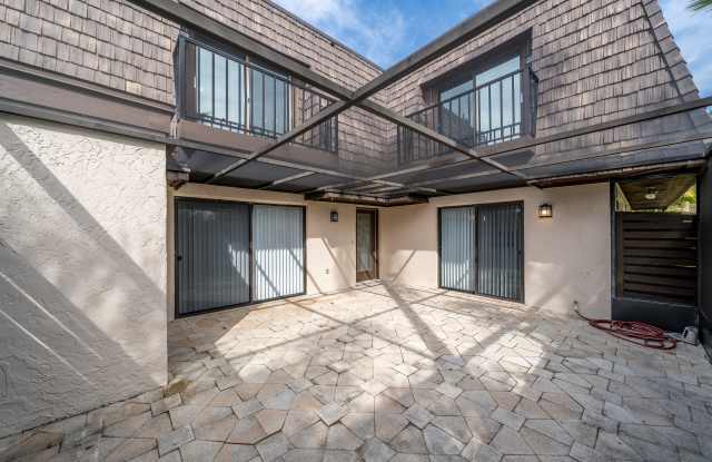 15328 E Pond Woods Dr