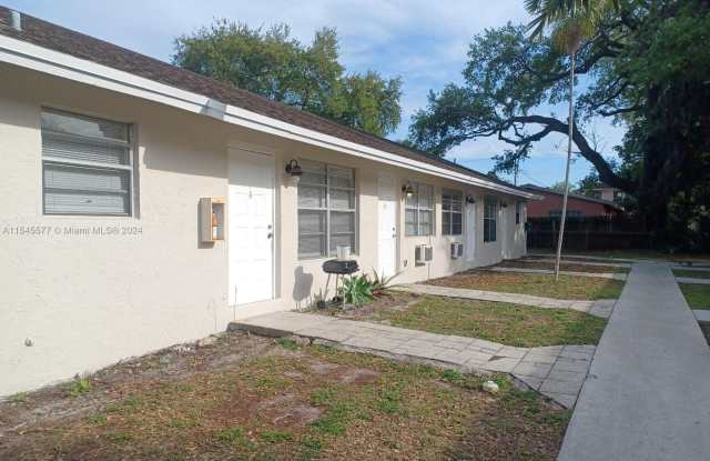 1750 SW 21st St - 1750 Southwest 21st Street, Fort Lauderdale, FL 33315