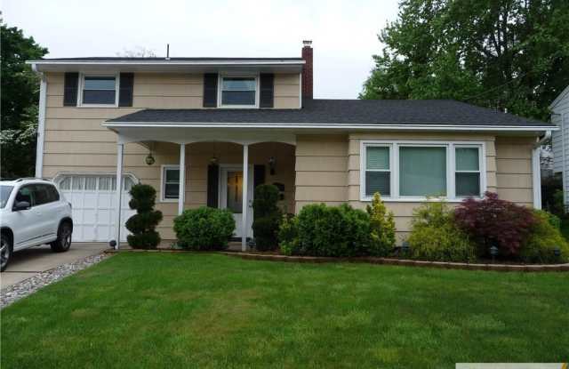 116 Prentice Avenue