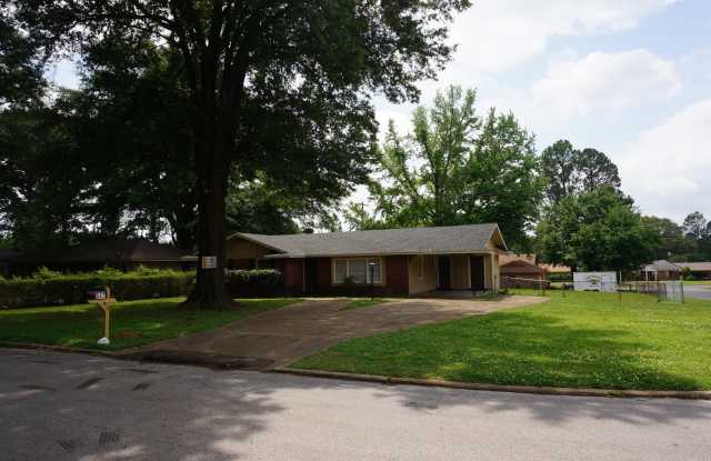 547 Byron Dr - 547 Byron Drive, Memphis, TN 38109