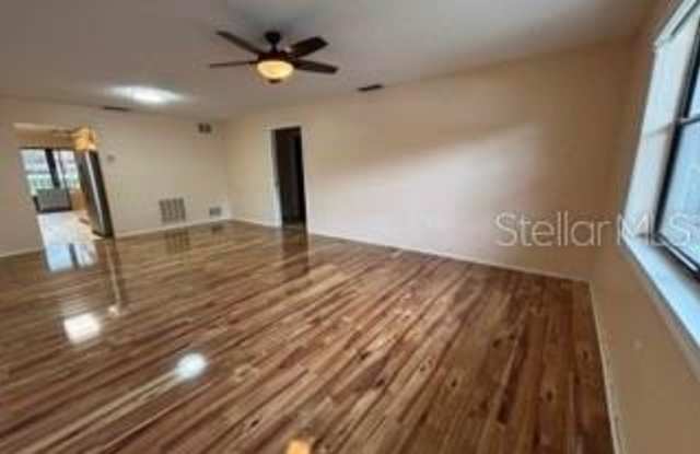 8199 TERRACE GARDEN DRIVE N