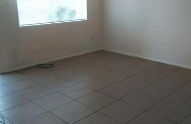 1345 E Campbell Avenue unit: 7