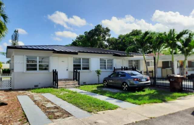 466 E 13th St - 466 East 13th Street, Hialeah, FL 33010