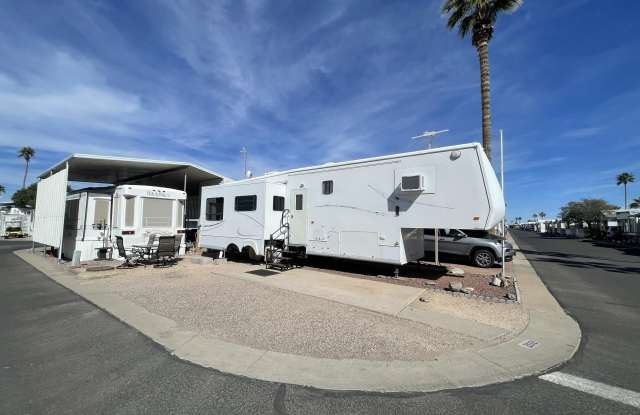 202 E PALO VERDE Lane