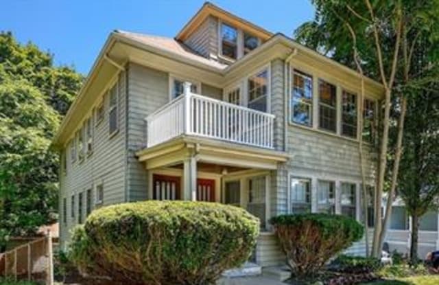 26 Woodward Ave - 26 Woodward Ave, Quincy, MA 02169