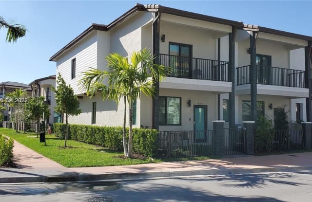 8378 NW 51st Ter - 8378 NW 51st Ter, Doral, FL 33178