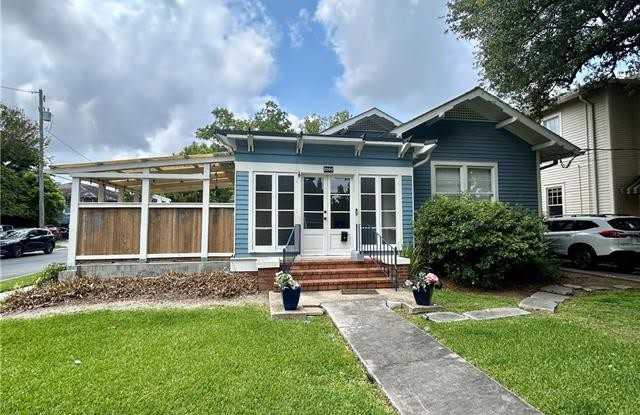 2000 AUDUBON Street