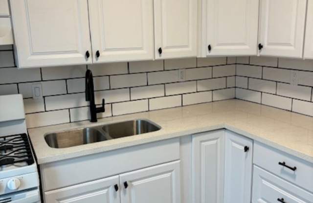 Photo of Renovated Studio Apartment for Lease in Van Nuys