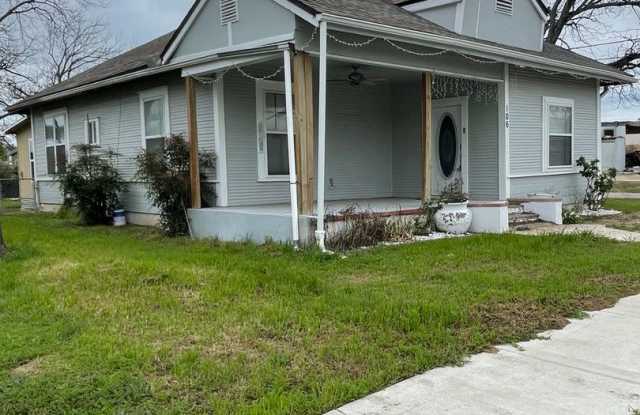 3/2 Remodeled Home in Lampasas