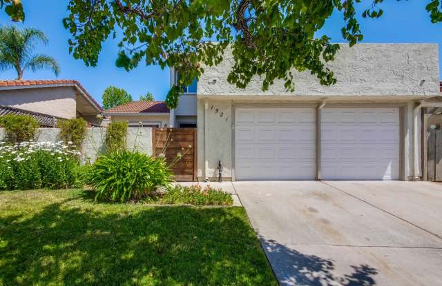 Beautiful 3 bedroom 2 bath Single Family Home $5200