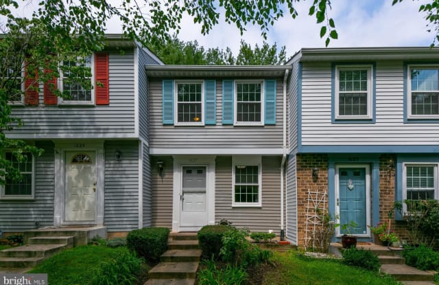 1627 PURPLE SAGE DRIVE - 1627 Purple Sage Drive, Reston, VA 20194