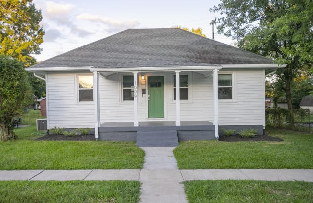 1009 Debow St - 1009 Debow Street, Nashville, TN 37138