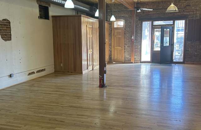 Photo of 138 West 1st Street