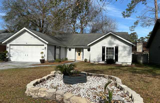 4 bedroom 2 bathroom home in Hunters Chase Subdivision.