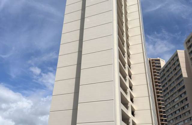 Photo of Holiday Lakeview - 949 Ala Nanala St., #1004