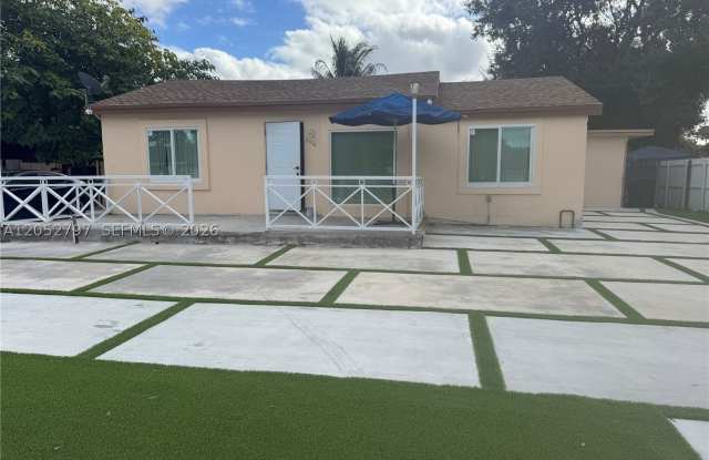 2354 NW 93rd Ter